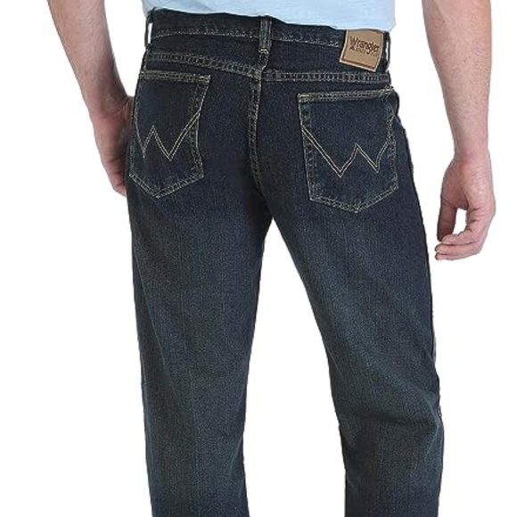 Wrangler Men's Rugged Wear Relaxed Straight-Fit Jean - Picture 2 of 4
